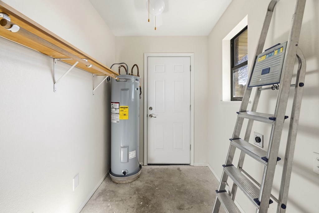 341 Stoneleigh Road Center Point, TX 78010 - Photo 15 of 25 a view of an entryway with wooden floor and door