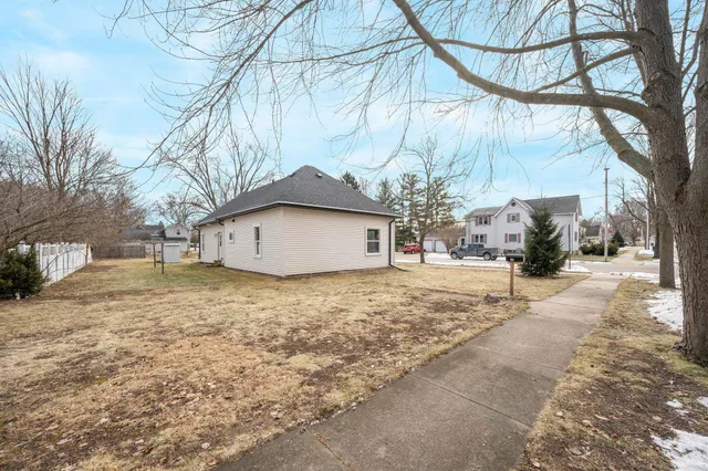 $185,000 | 164 Jefferson Street, Berlin, WI 54923