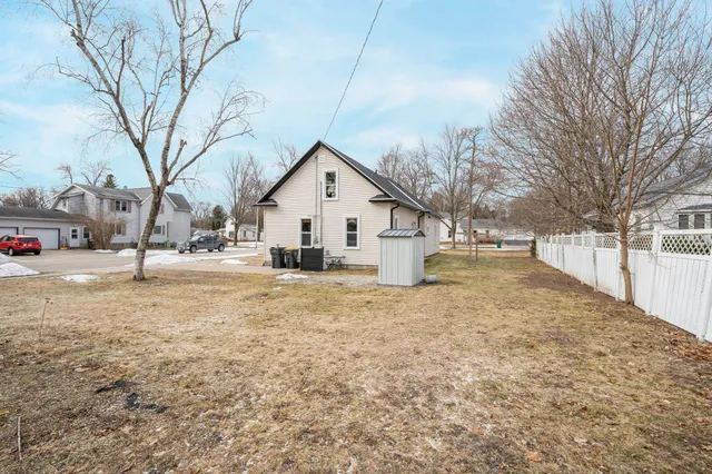 $185,000 | 164 Jefferson Street, Berlin, WI 54923