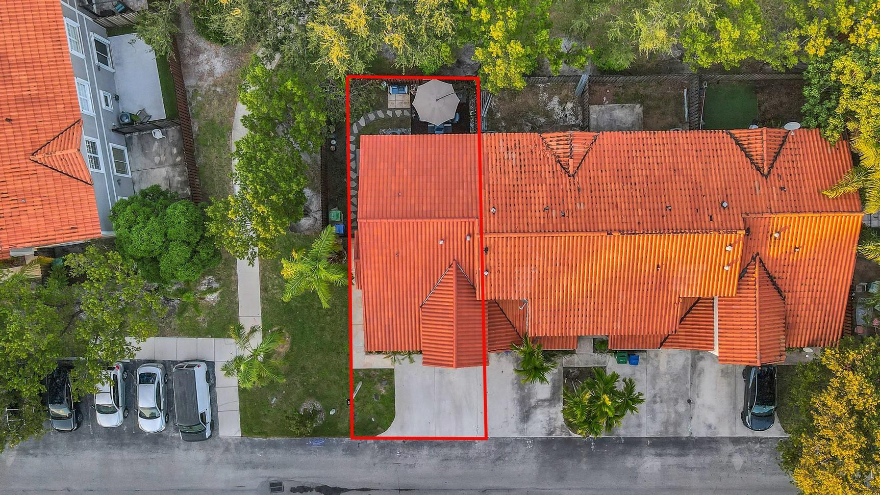 8449 Southwest 23rd Court Miramar, FL 33025 - Photo 5 of 46 Photo 5