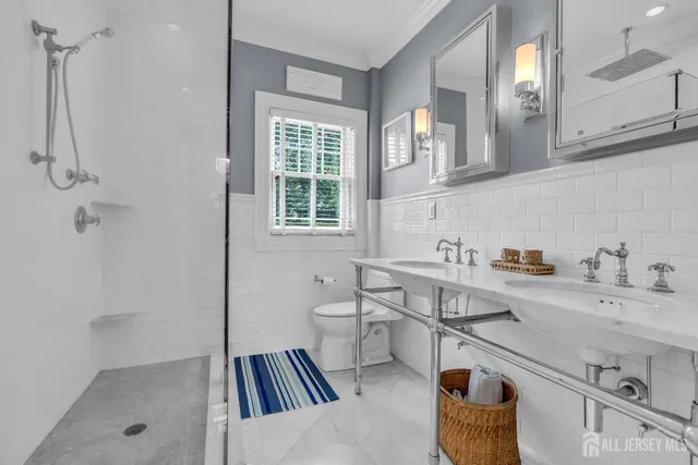 $1,895,000 | 31 Oak Avenue, Metuchen, NJ 08840