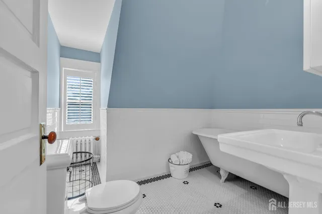 $1,895,000 | 31 Oak Avenue, Metuchen, NJ 08840