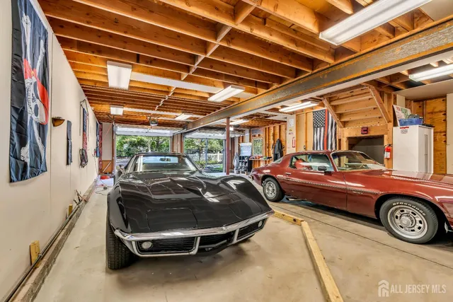 $1,895,000 | 31 Oak Avenue, Metuchen, NJ 08840