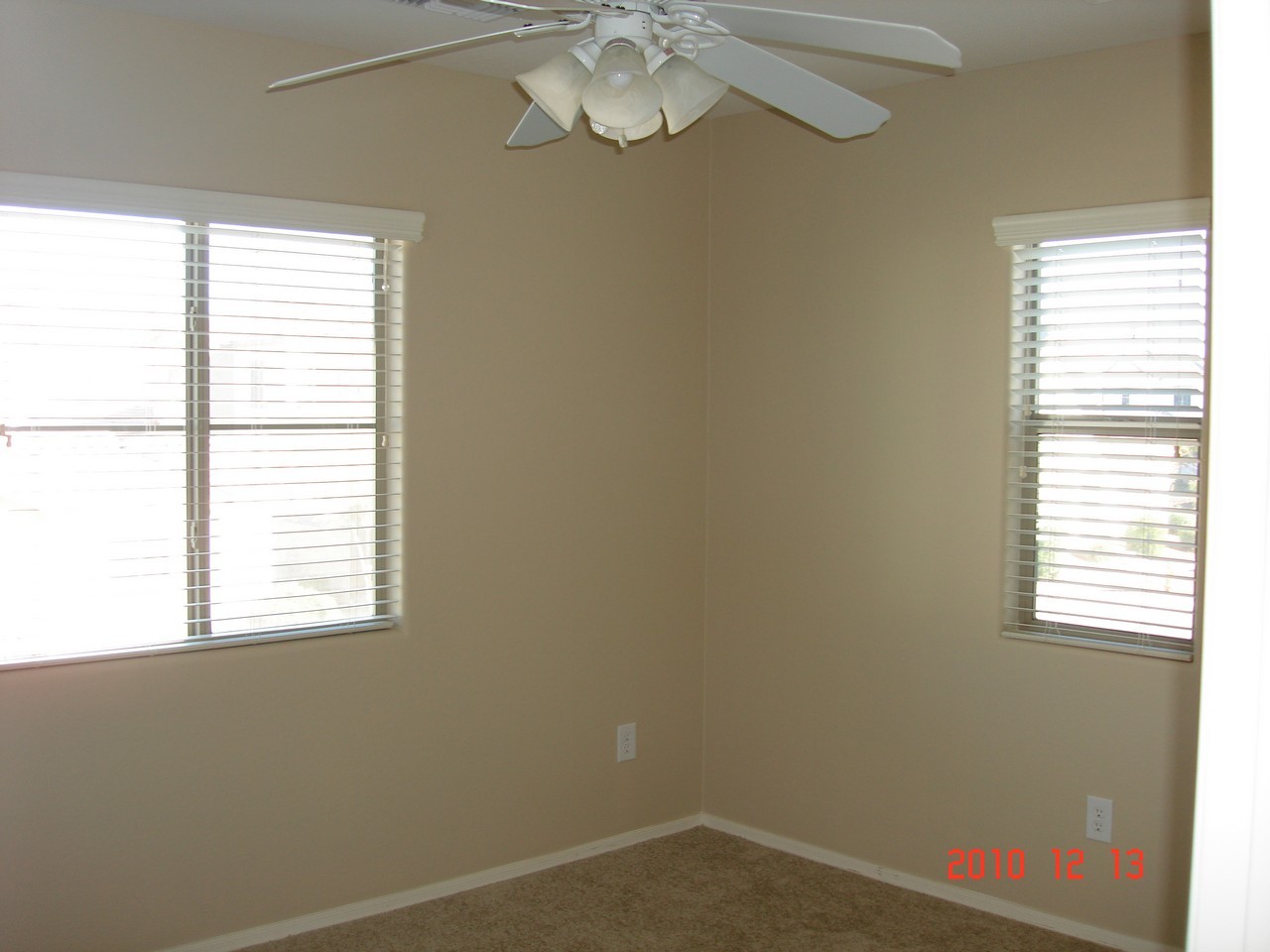 4667 East Redfield Road Gilbert, AZ 85234 - Photo 16 of 23 Redfield 12-13-10 (28)