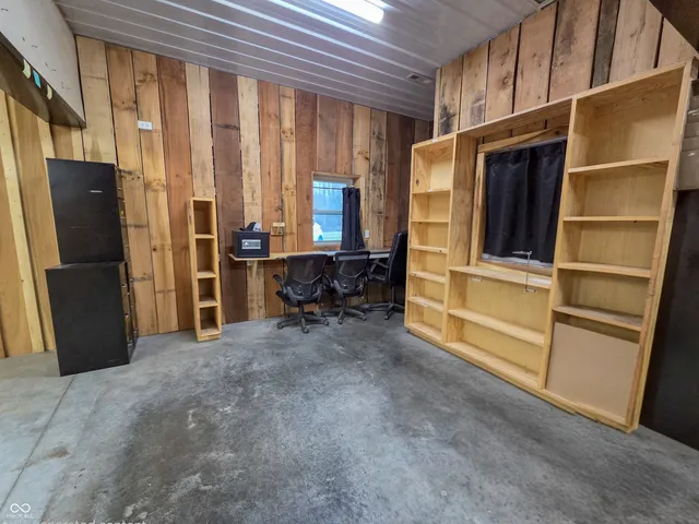 $150,000 | 3622 North Us Highway, Bloomingdale, IN 47832