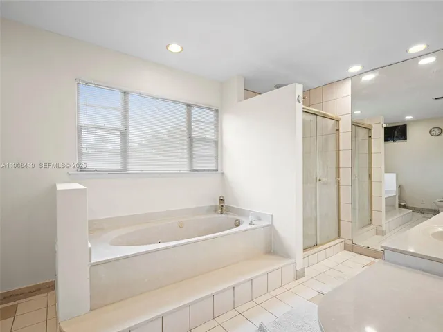 $1,610,000 | 6365 Northwest 79th Way, Parkland, FL 33067