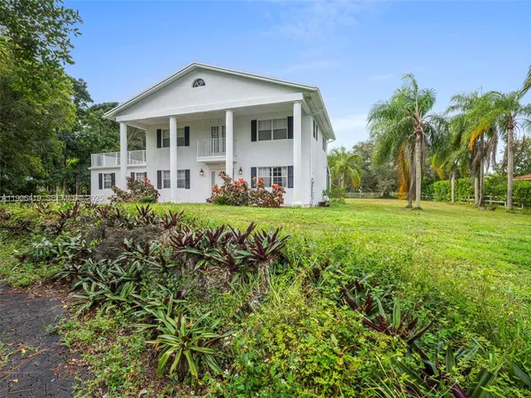 $1,610,000 | 6365 Northwest 79th Way, Parkland, FL 33067