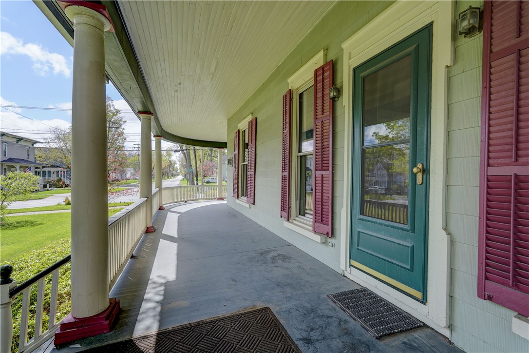 71 West Main Street Mendon, NY 14472 - Photo 4 of 49