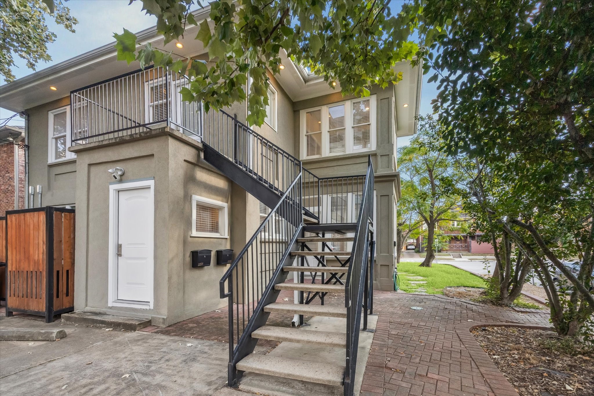 1220 West Gray Street Houston, TX 77019 - Photo 41 of 49 a view of a house with a tree