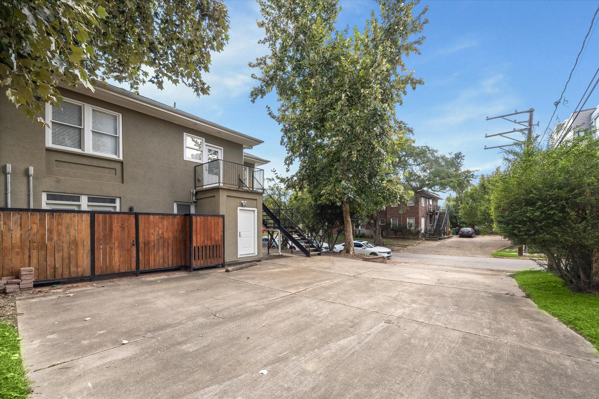 1220 West Gray Street Houston, TX 77019 - Photo 43 of 49 a view of a house with a snow in the yard