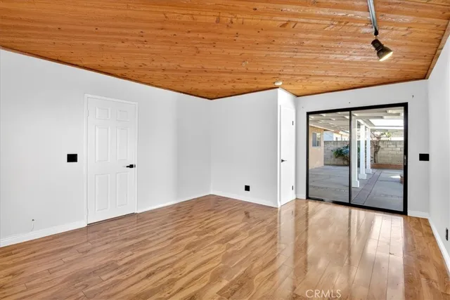 $1,099,000 | 2618 South Pacific Avenue, Santa Ana, CA 92704