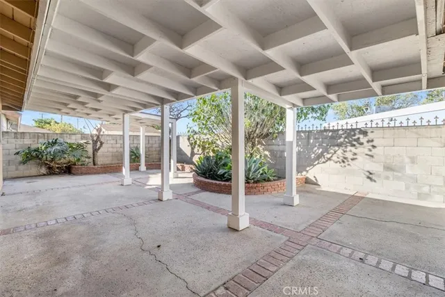 $1,099,000 | 2618 South Pacific Avenue, Santa Ana, CA 92704