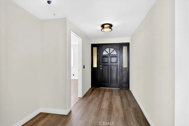 $1,099,000 | 2618 South Pacific Avenue, Santa Ana, CA 92704