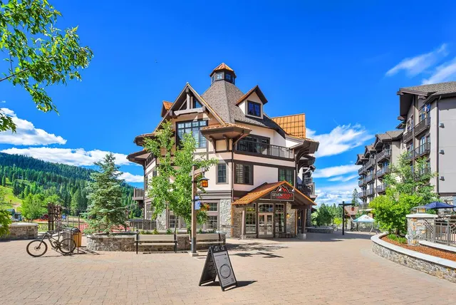 $495,000 | 720 Village Drive, Donnelly, ID 83615