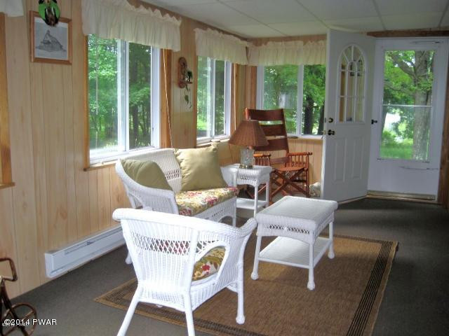 607 Carlton Road Tobyhanna, PA 18466 - Photo 7 of 22 Gallery Image 7
