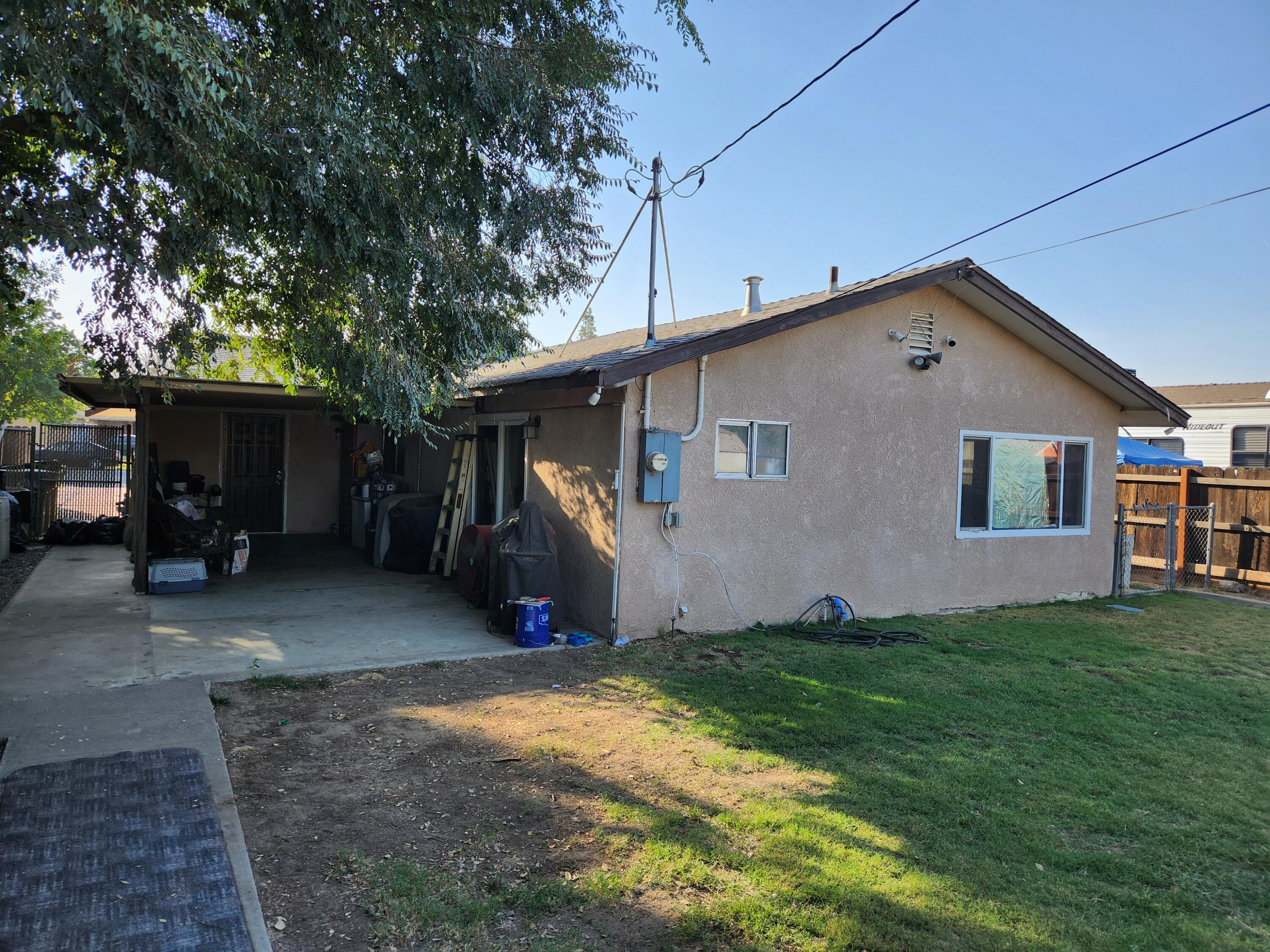 752 South R Street Tulare, CA 93274 - Photo 26 of 27 Covered Patio