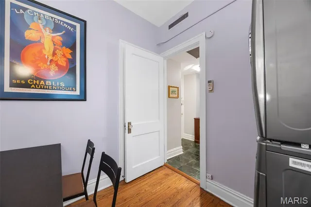 $350,000 | 701 South Skinker Boulevard, Unit 403, St. Louis, MO 63105