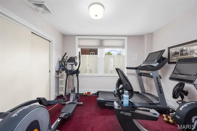 $350,000 | 701 South Skinker Boulevard, Unit 403, St. Louis, MO 63105