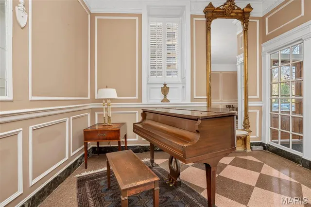 $350,000 | 701 South Skinker Boulevard, Unit 403, St. Louis, MO 63105