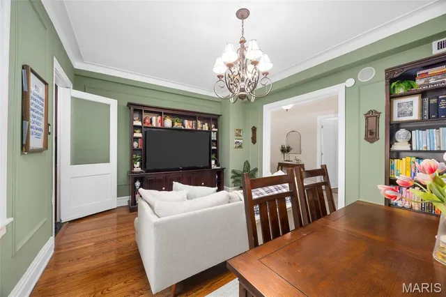 $350,000 | 701 South Skinker Boulevard, Unit 403, St. Louis, MO 63105