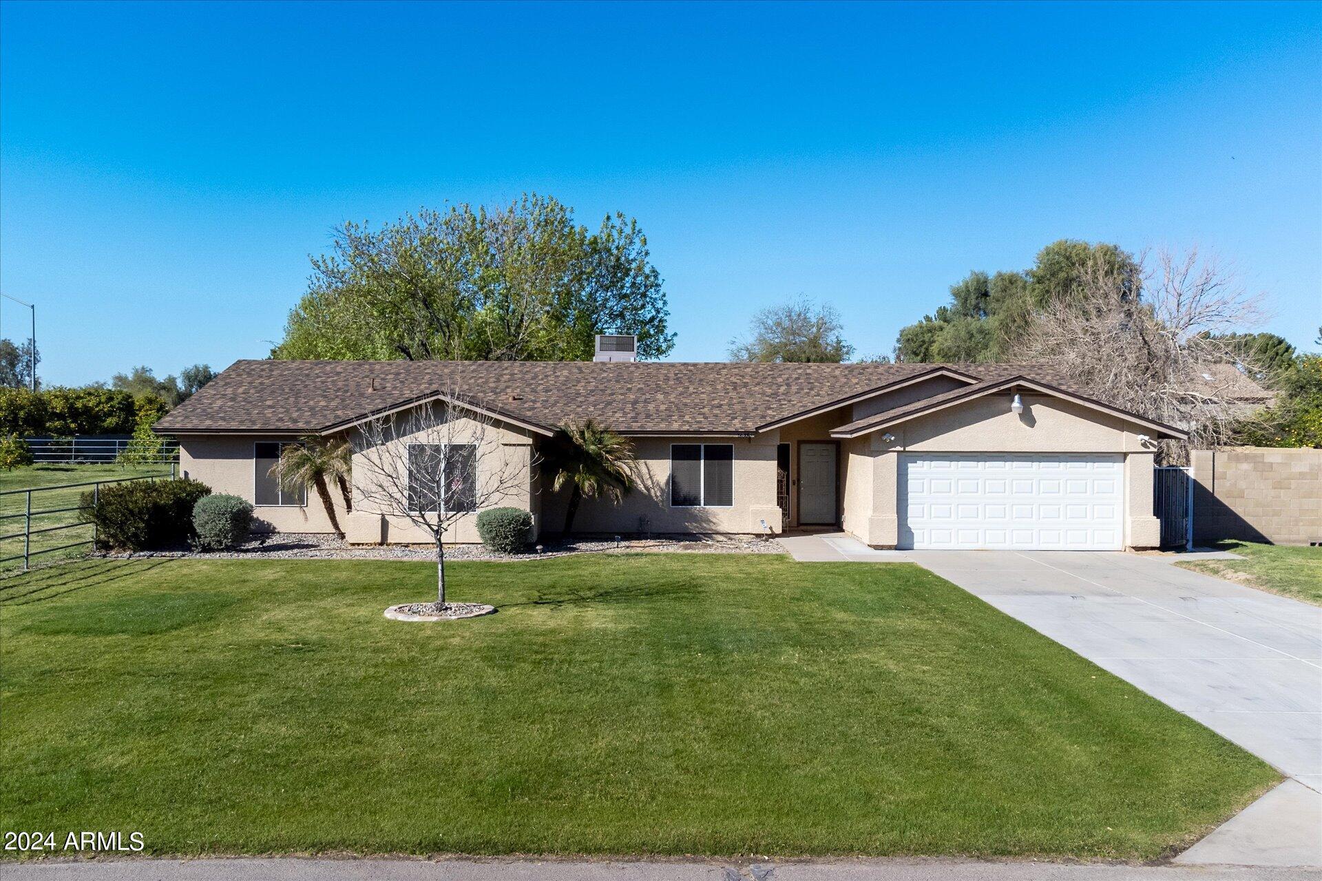2814 East Backus Road Mesa, AZ 85213 - Photo 1 of 13 Front