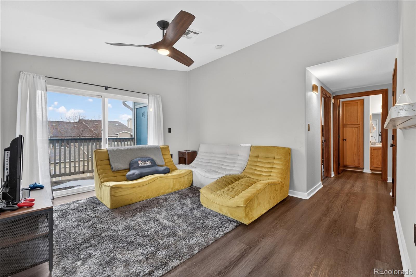 8406 Pebble Creek Way, Unit 204 Highlands Ranch, CO 80126 - Photo 3 of 28