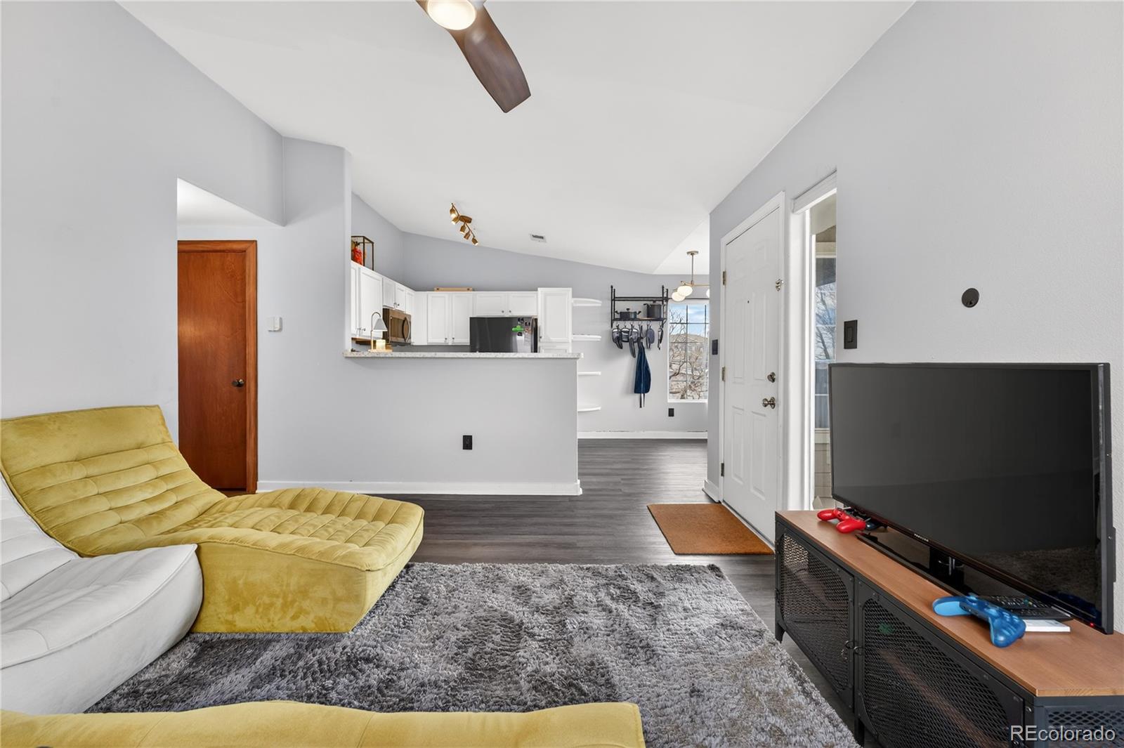 8406 Pebble Creek Way, Unit 204 Highlands Ranch, CO 80126 - Photo 7 of 28