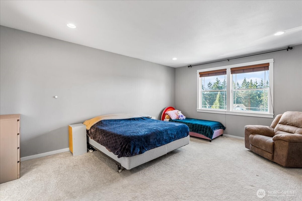 9723 Phillips Road Southeast Port Orchard, WA 98367 - Photo 13 of 30