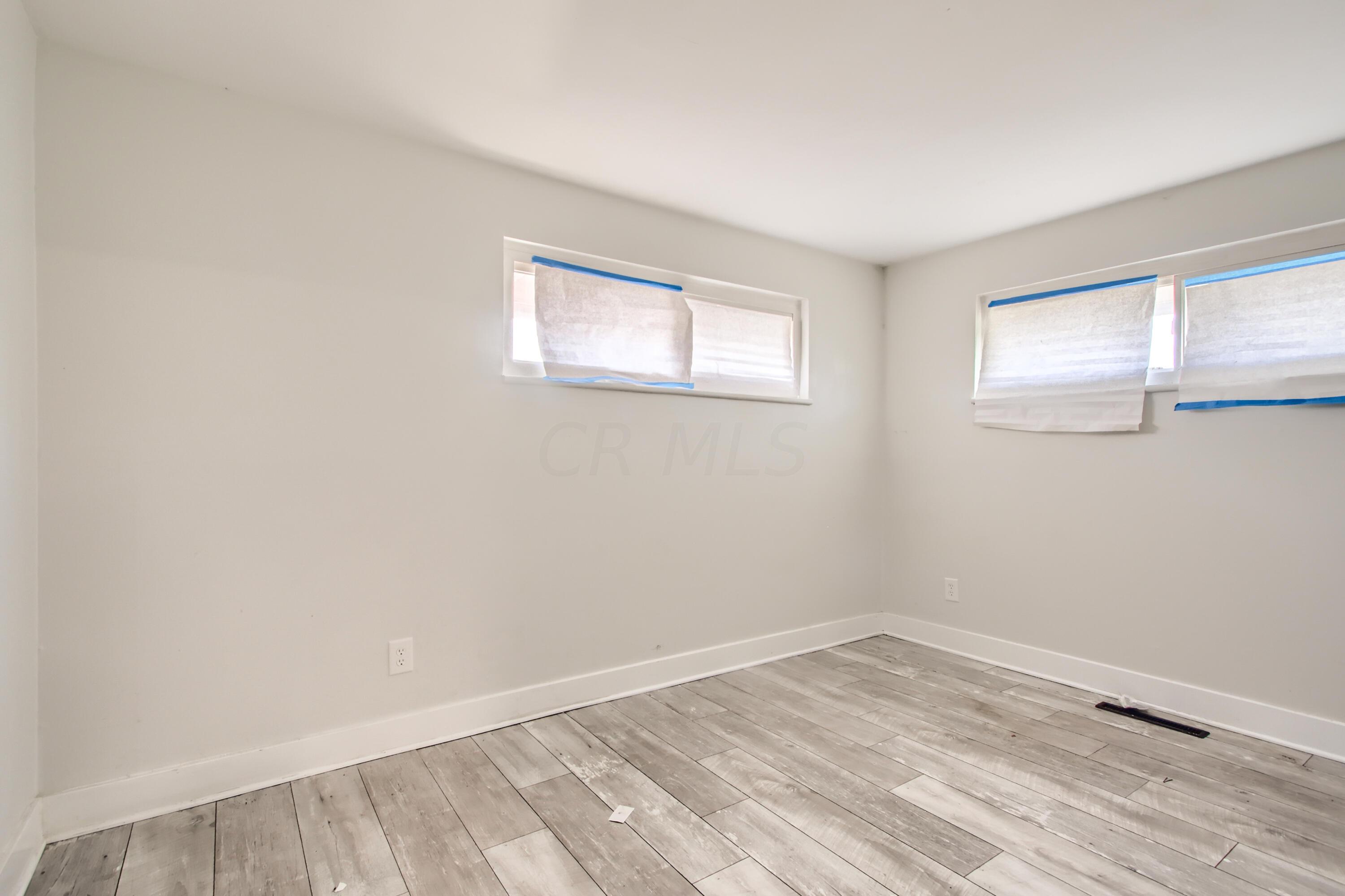 924 Demorest Road Columbus, OH 43204 - Photo 21 of 28 25 Bedroom