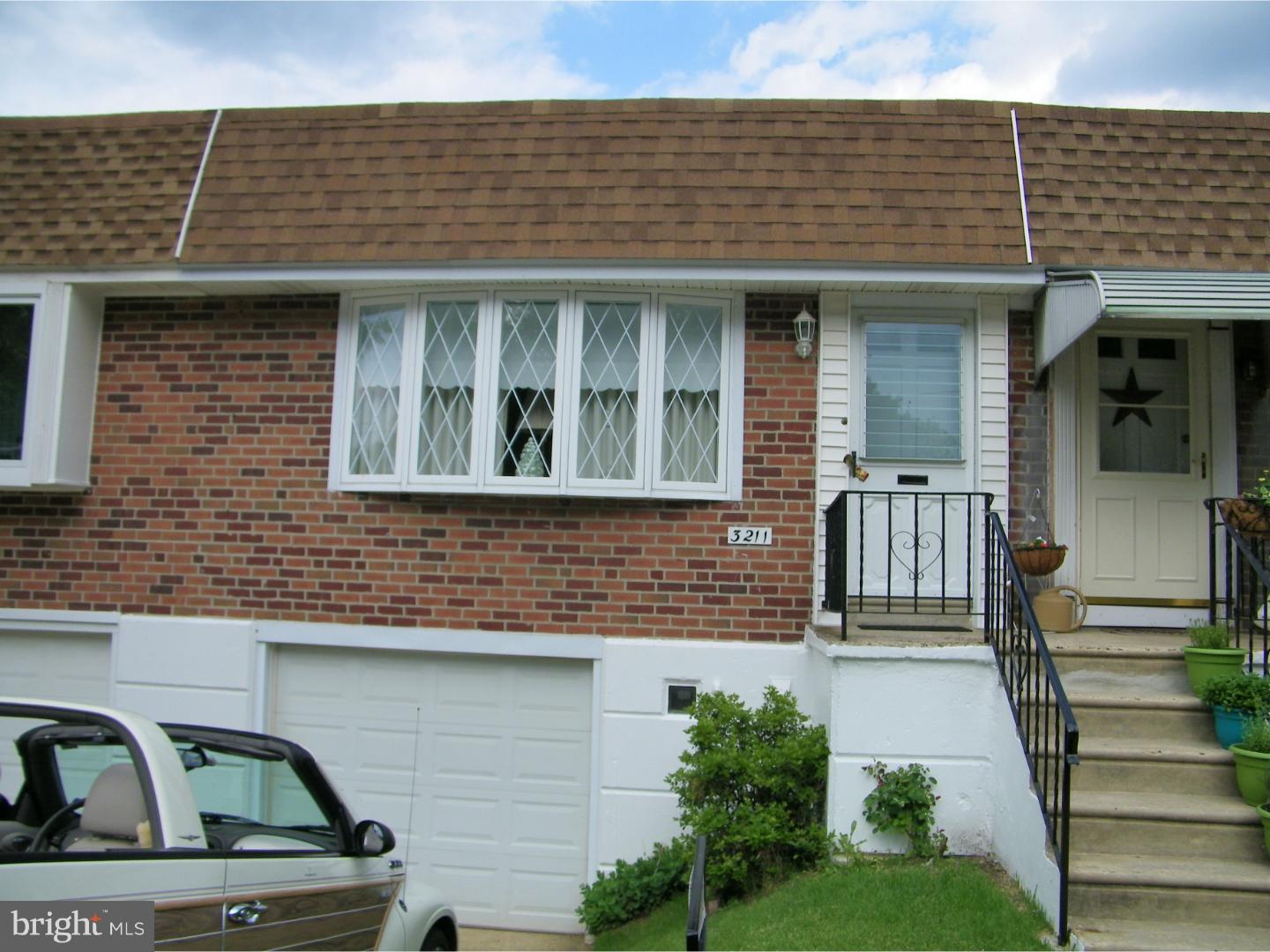 3211 Rhett Road Philadelphia, PA 19154 - Photo 2 of 16