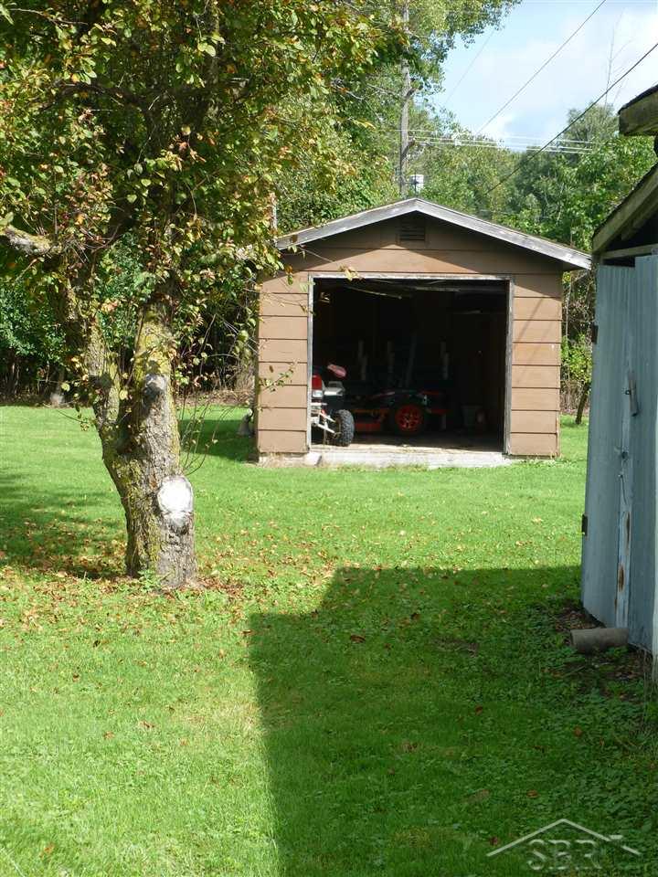 21870 Gratiot Road Merrill, MI 48637 - Photo 2 of 9 Shed