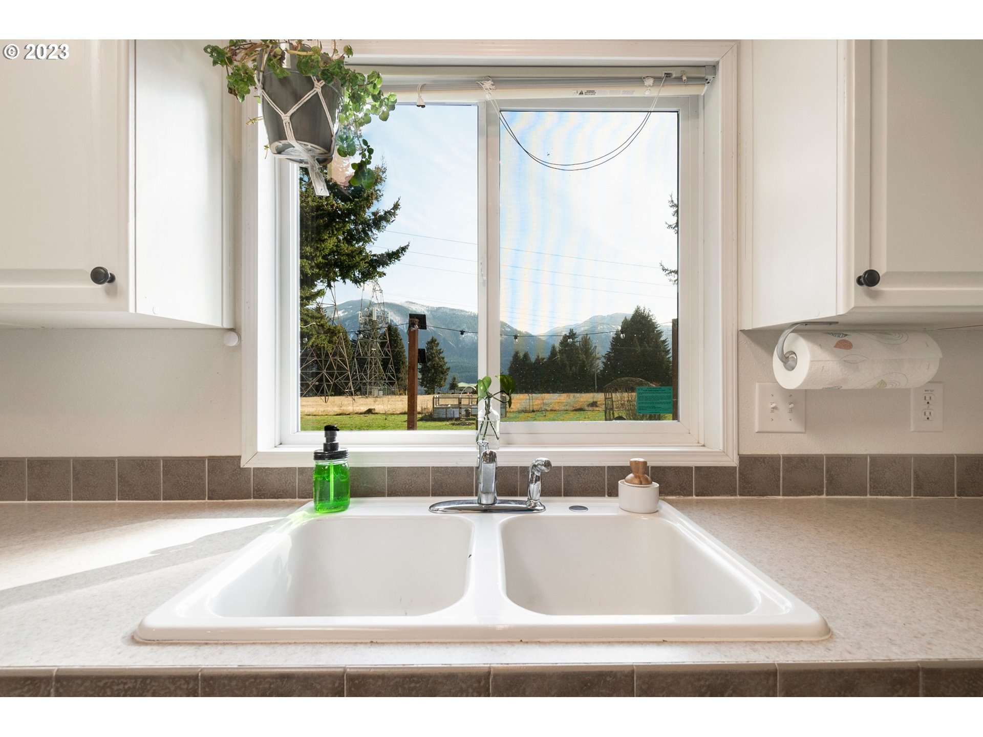 172 Old Airport Road Carson, WA 98610 - Photo 11 of 32 Gallery Image 11