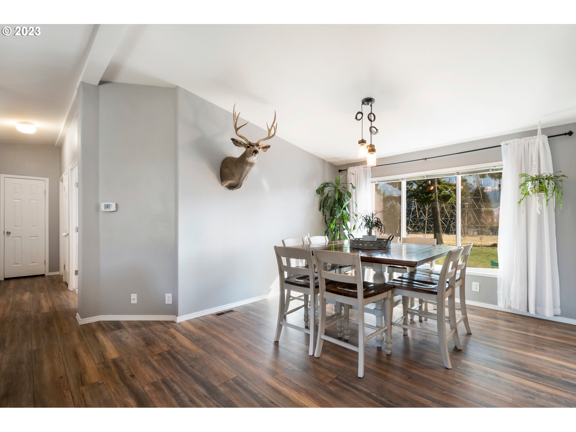 172 Old Airport Road Carson, WA 98610 - Photo 8 of 32 Dining Area
