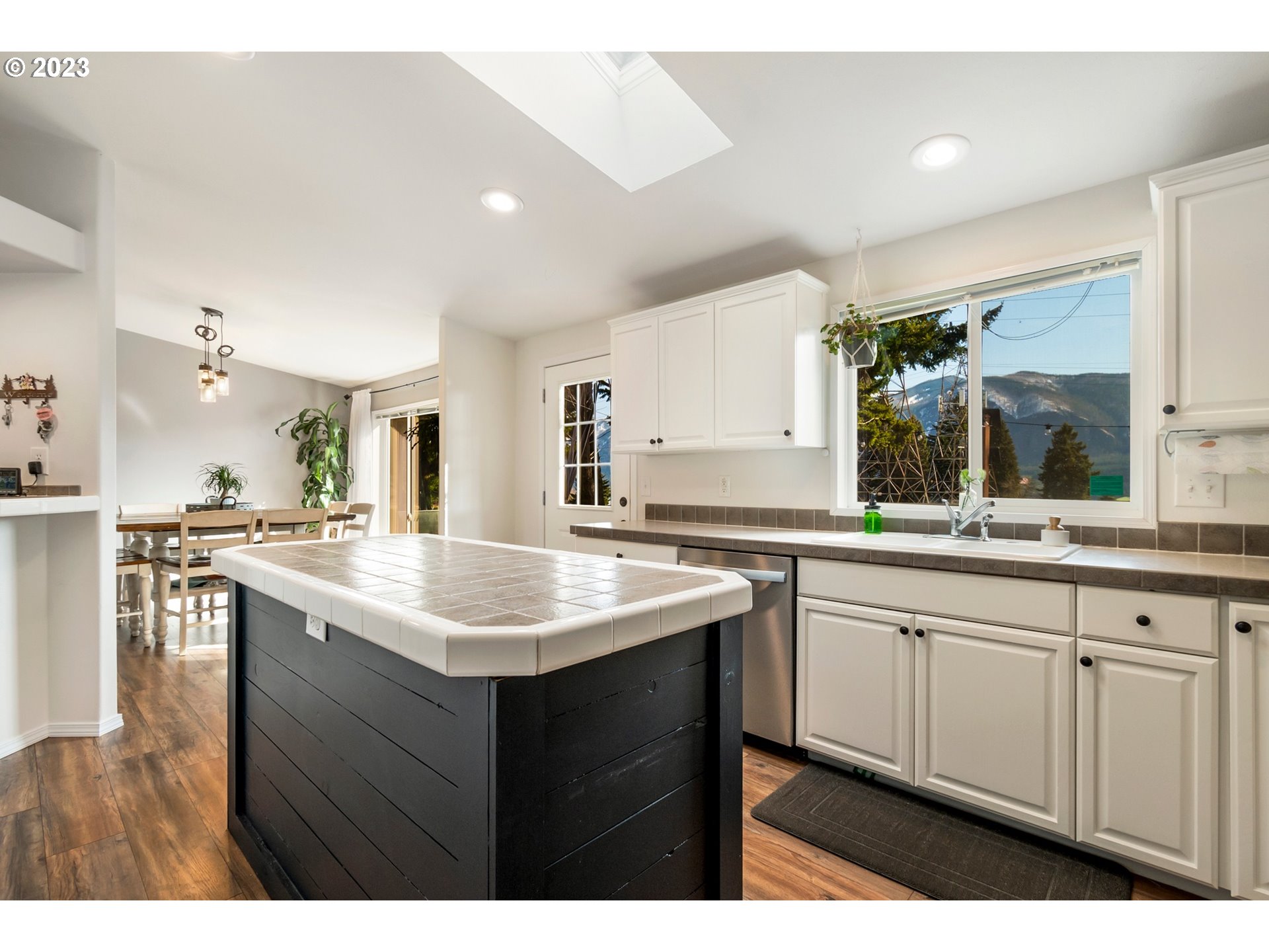 172 Old Airport Road Carson, WA 98610 - Photo 10 of 32 Gallery Image 10