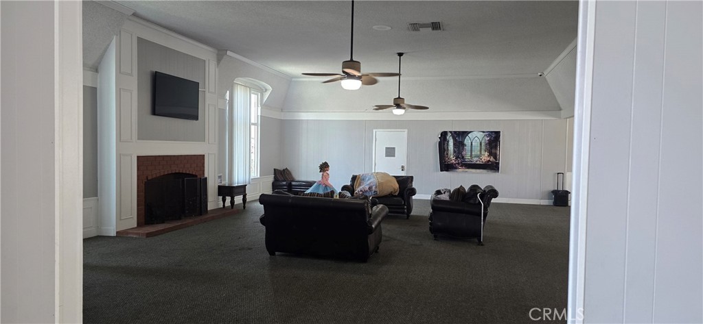 300 North Rampart Street, Unit 42 Orange, CA 92868 - Photo 36 of 37 Beautiful common areas
