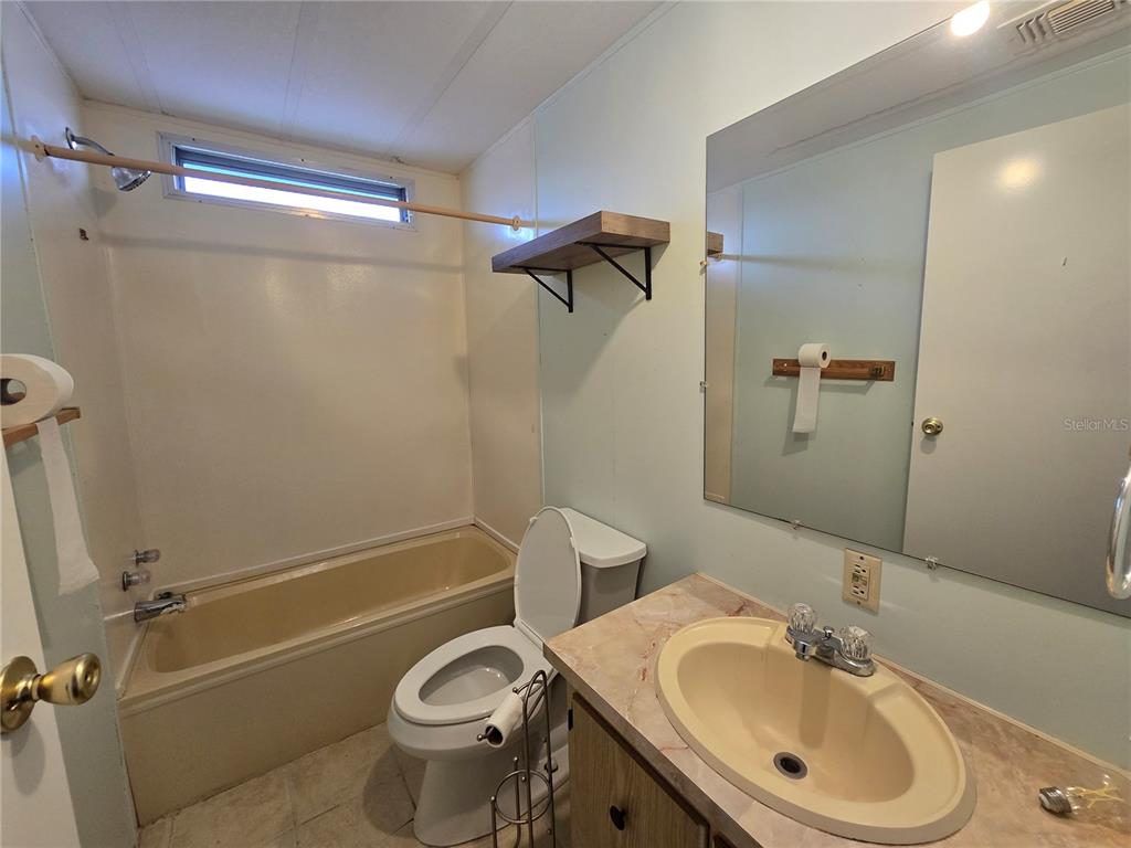 3327 Eileen Drive Ellenton, FL 34222 - Photo 11 of 17