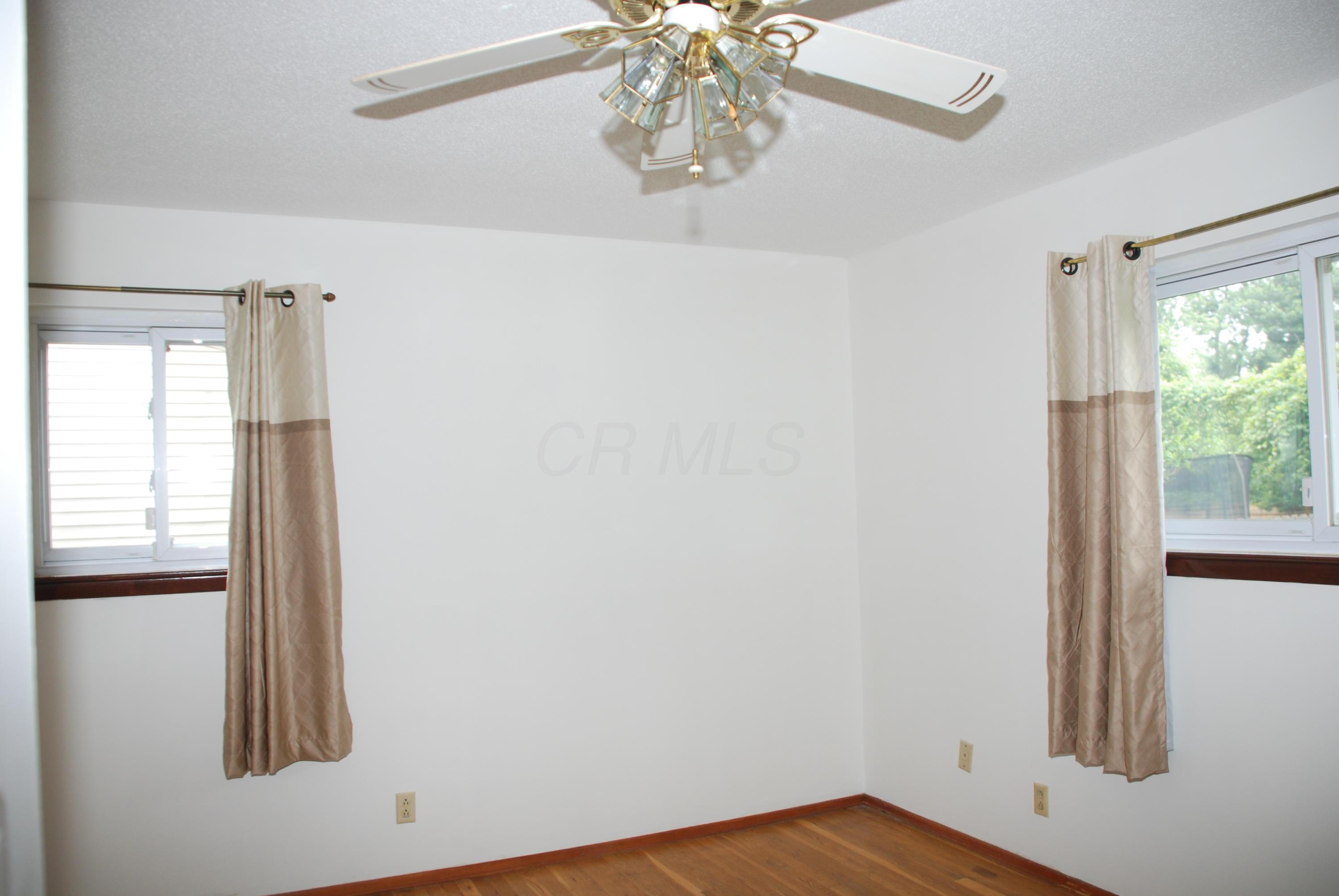 5080 Chingford Road Columbus, OH 43232 - Photo 5 of 14 Gallery Image 5