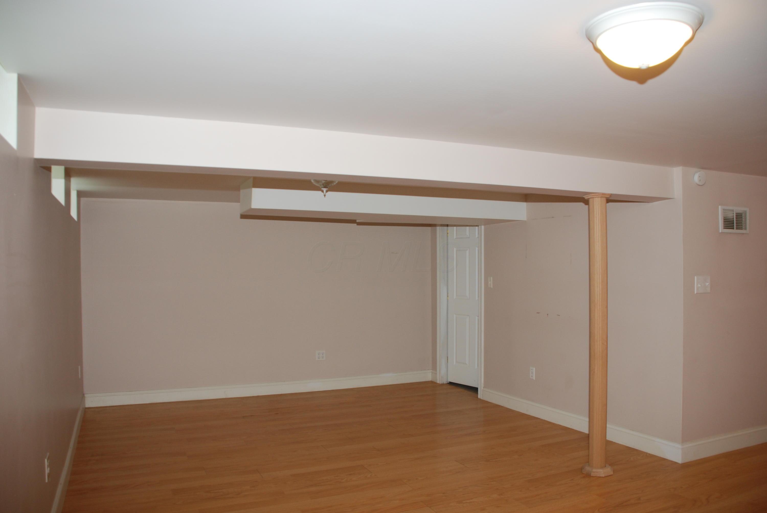 5080 Chingford Road Columbus, OH 43232 - Photo 9 of 14 Gallery Image 9