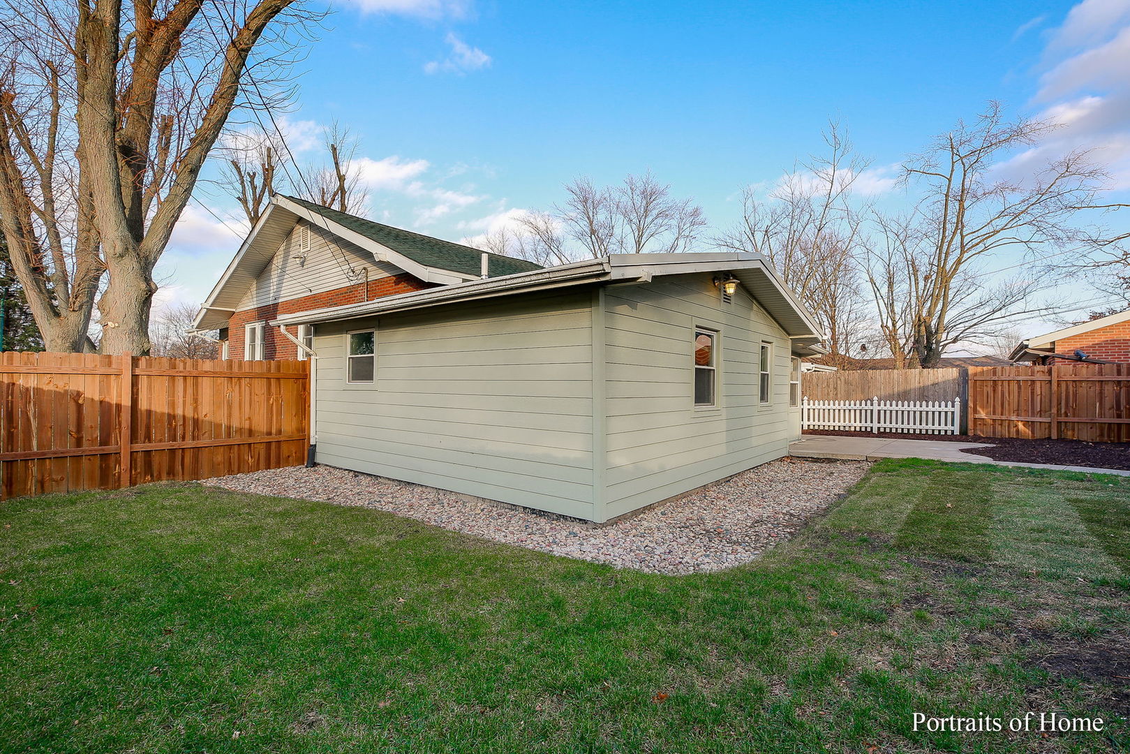 952 Black Road Joliet, IL 60435 - Photo 24 of 25 a front view of a house with garden