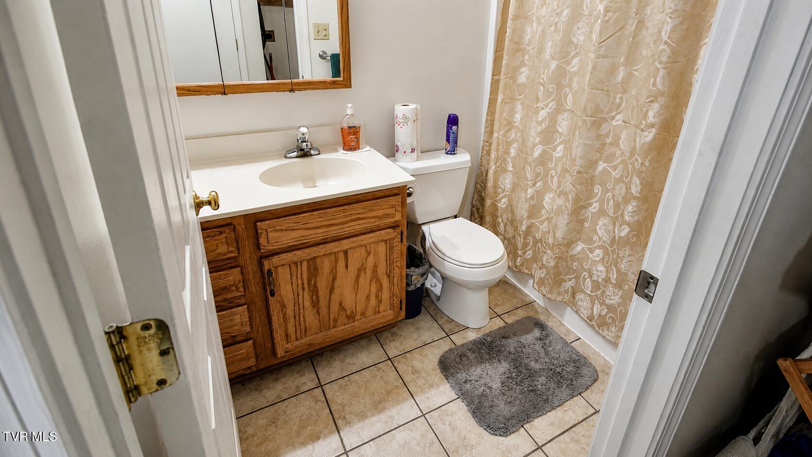 165 Smith Avenue Erwin, TN 37650 - Photo 12 of 31 0012
