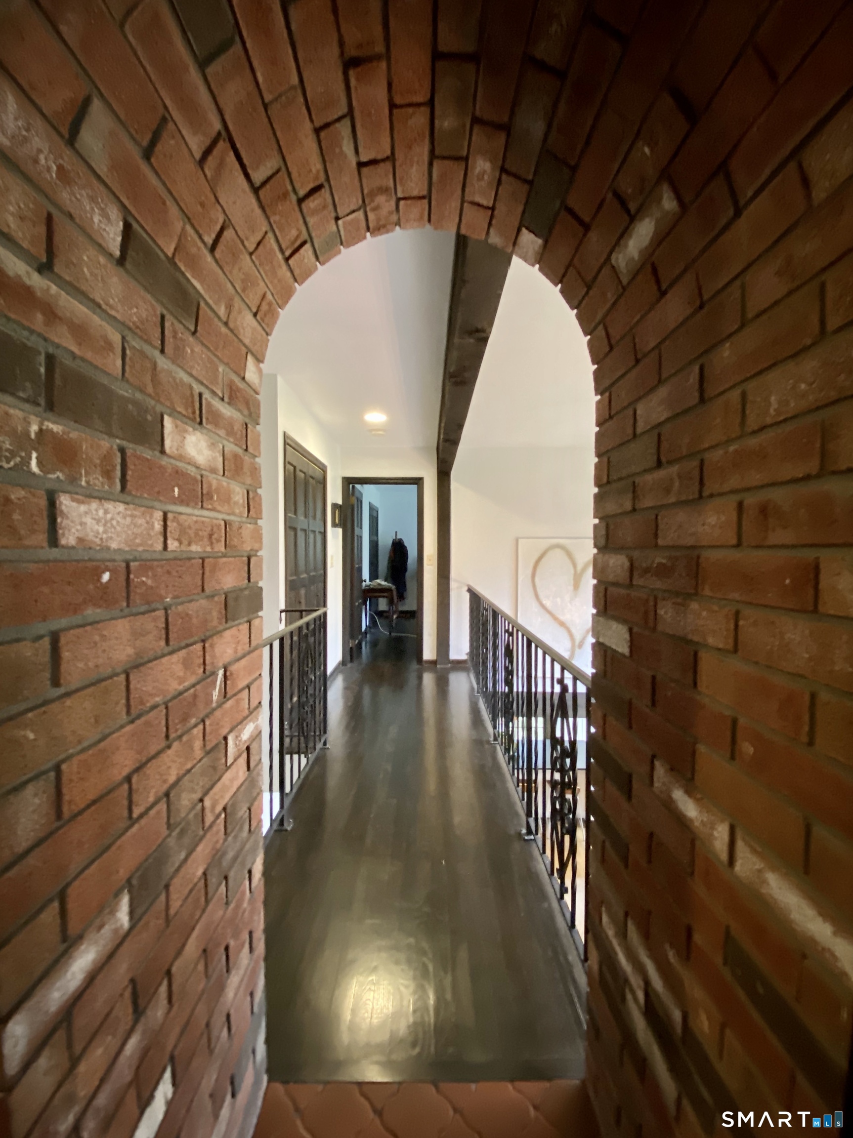 488 Cognewaugh Road Greenwich, CT 06807 - Photo 28 of 40 a view of entryway with a hallway