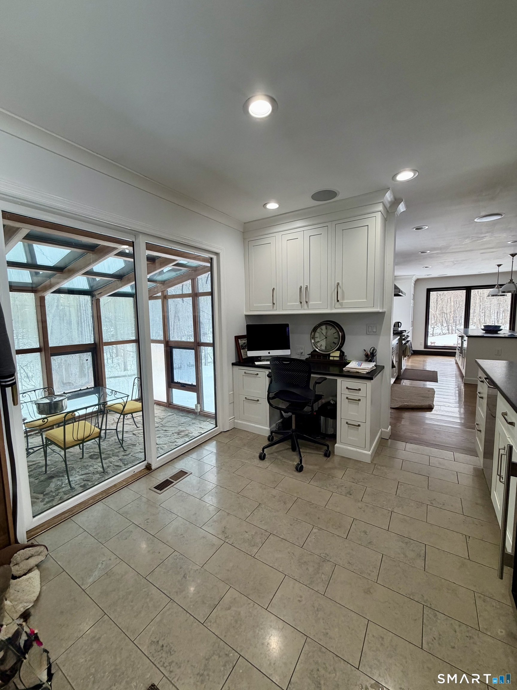 488 Cognewaugh Road Greenwich, CT 06807 - Photo 5 of 40 a kitchen with furniture and a window