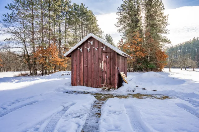 $400,000 | 848 Highway 80, Babcock, WI 54413