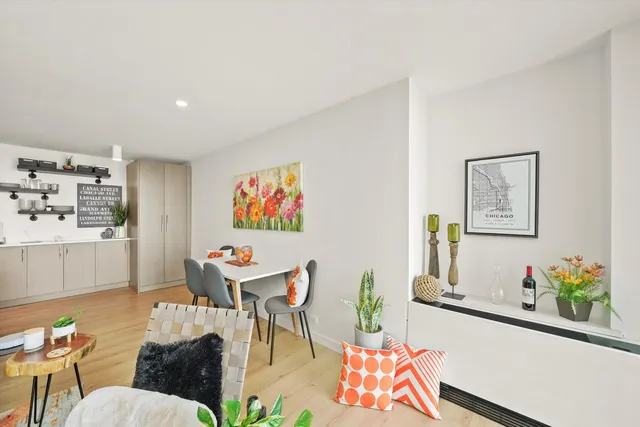 $295,000 | 3430 North Lake Shore Drive, Unit 12J, Chicago, IL 60657