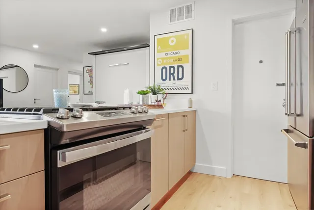 $295,000 | 3430 North Lake Shore Drive, Unit 12J, Chicago, IL 60657