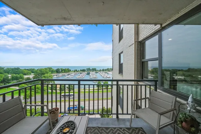 $295,000 | 3430 North Lake Shore Drive, Unit 12J, Chicago, IL 60657