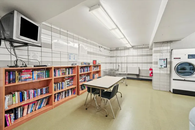 $295,000 | 3430 North Lake Shore Drive, Unit 12J, Chicago, IL 60657