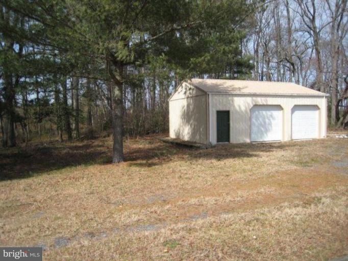 4650 Skinners Run Road Hurlock, MD 21643 - Photo 14 of 17 Garage 1