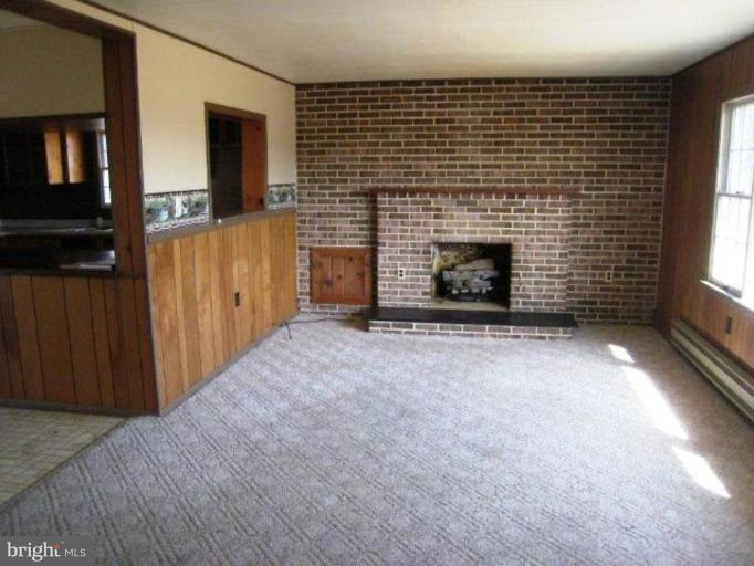 4650 Skinners Run Road Hurlock, MD 21643 - Photo 10 of 17 Family Room