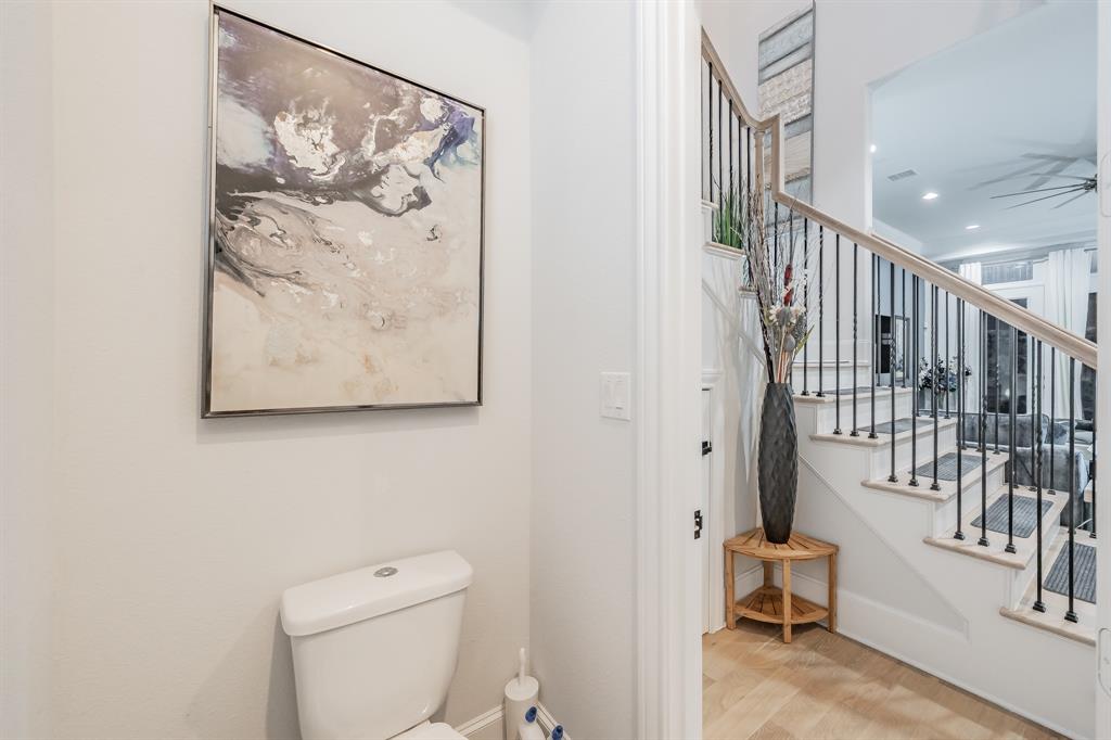 7333 Valley View Lane, Unit 902 Dallas, TX 75240 - Photo 15 of 40